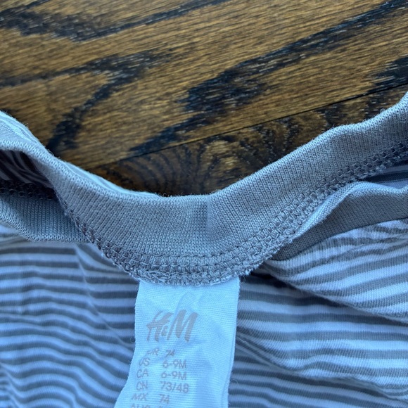 H&M Rompers - Picture 5 of 6
